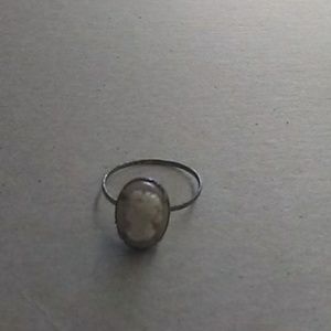 Cameo ring
